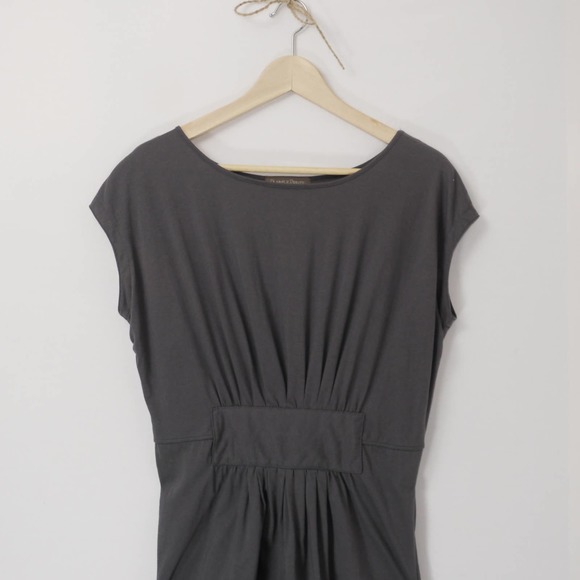 Plains & Prints Gray Sheath Dress Size M - Picture 2 of 9